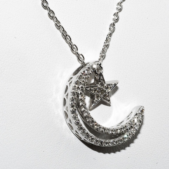 $600 .925 Sterling Silver .28CT Natural Diamond Cluster Moon & Star Necklace - Picture 3 of 7